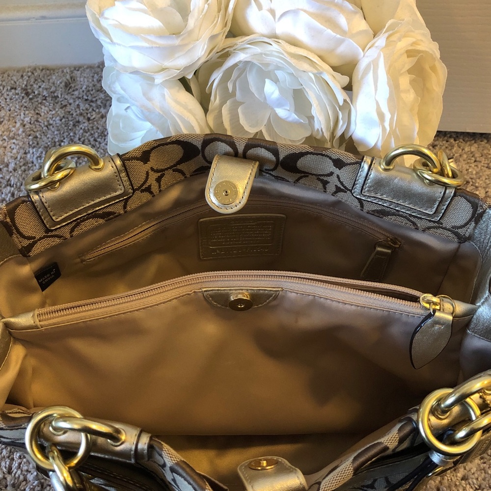 Coach Penelope Signature Carey All Tote